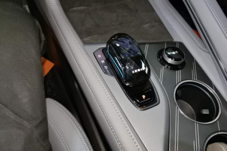 Used Zeekr 001 2025 ME Version 100 kWh All-Wheel Drive Gear Lever