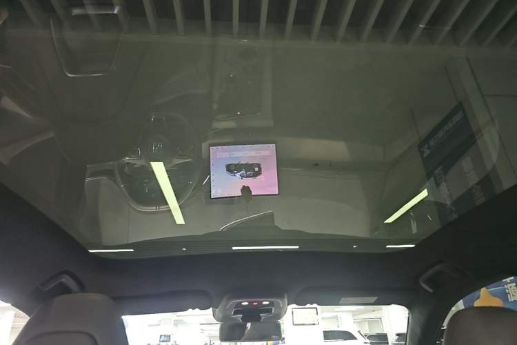 Used Zeekr 001 2025 WE Edition 95 kWh All-Wheel Drive Headliner