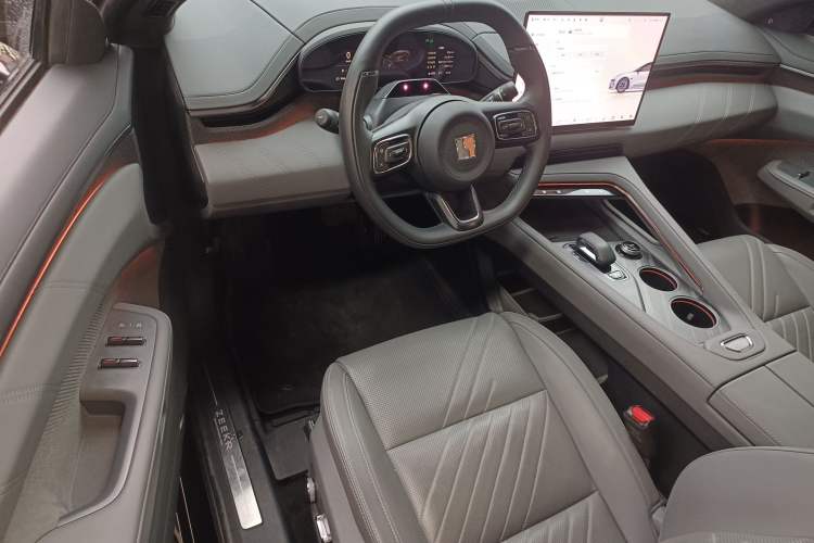 Used Zeekr 001 2025 ME Version 100 kWh All-Wheel Drive Interior 3