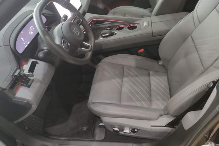 Used Zeekr 001 2025 ME Version 100 kWh All-Wheel Drive Left Front Seat