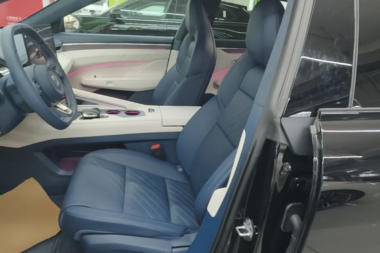 Used Zeekr 001 2025 YOU Edition 100 kWh All-Wheel Drive Left Front Seat