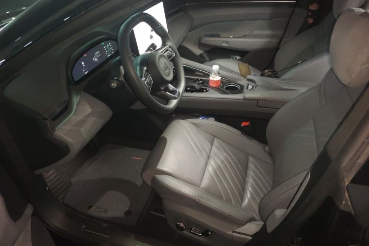 Used Zeekr 001 2025 WE Edition 95 kWh All-Wheel Drive Left Front Seat