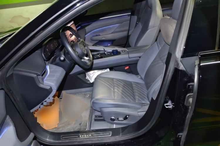 Used Zeekr 001 2025 WE Edition 95 kWh All-Wheel Drive Left Front Seat