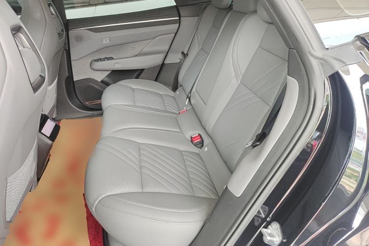 Used Zeekr 001 2025 ME Version 100 kWh All-Wheel Drive Left Rear Seat