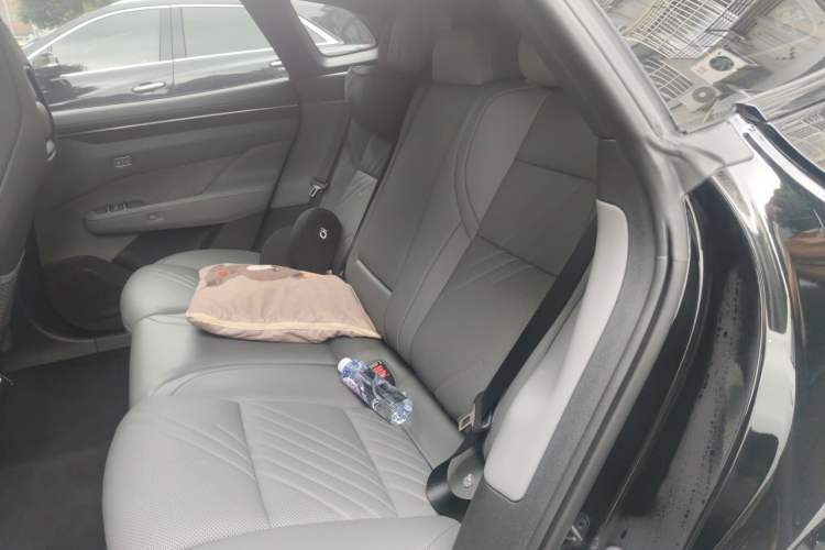 Used Zeekr 001 2025 WE Edition 100 kWh Rear-Wheel Drive Left Rear Seat