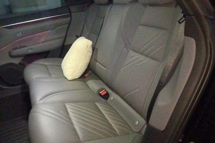 Used Zeekr 001 2025 WE Edition 100 kWh Rear-Wheel Drive Left Rear Seat
