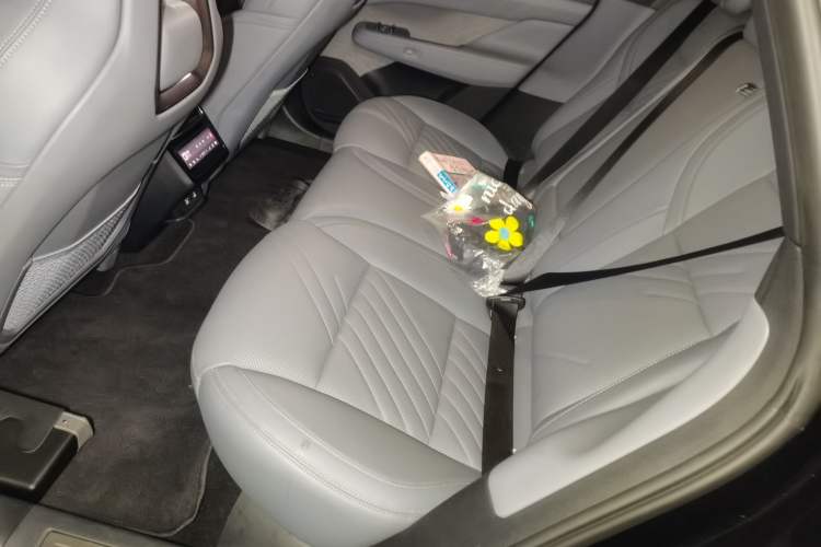 Used Zeekr 001 2025 WE Edition 95 kWh All-Wheel Drive Left Rear Seat
