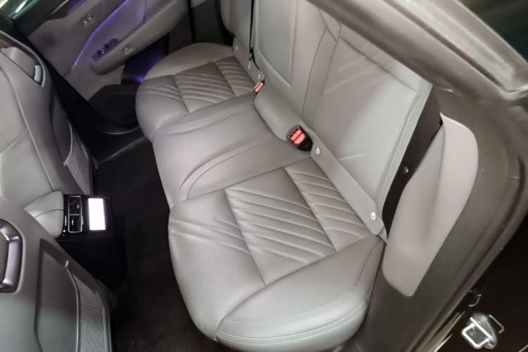 Used Zeekr 001 2025 WE Edition 95 kWh All-Wheel Drive Left Rear Seat