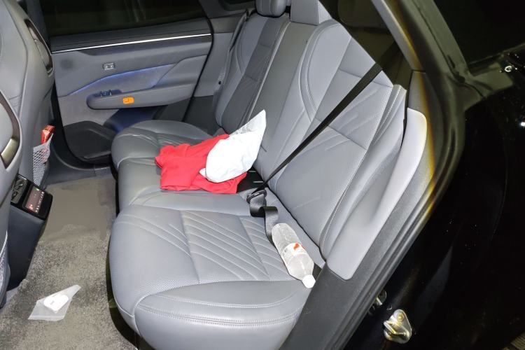 Used Zeekr 001 2025 WE Edition 95 kWh All-Wheel Drive Left Rear Seat