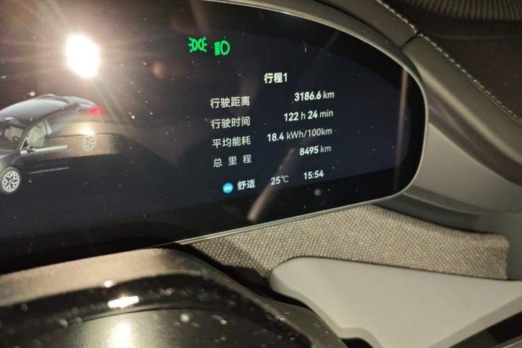 Used Zeekr 001 2025 WE Edition 95 kWh All-Wheel Drive Odometer Close Up