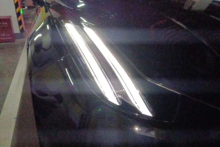 Used Zeekr 001 2025 WE Edition 100 kWh Rear-Wheel Drive Right Front Headlight
