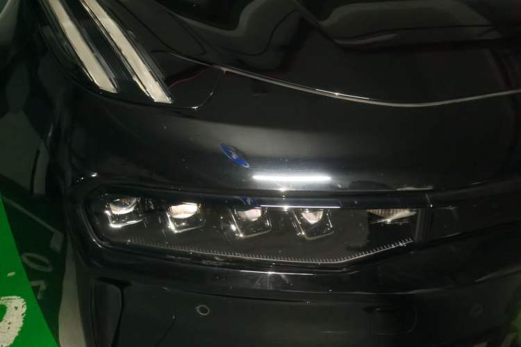 Used Zeekr 001 2025 WE Edition 95 kWh All-Wheel Drive Right Front Headlight