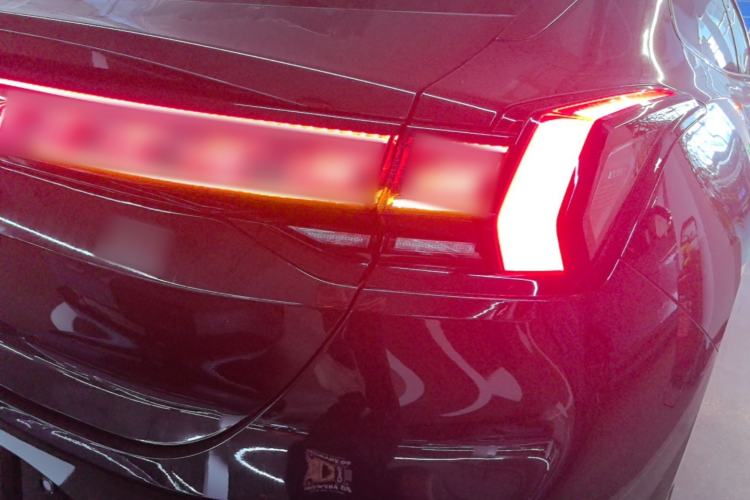 Used Zeekr 001 2025 YOU Edition 100 kWh All-Wheel Drive Right Rear Taillight