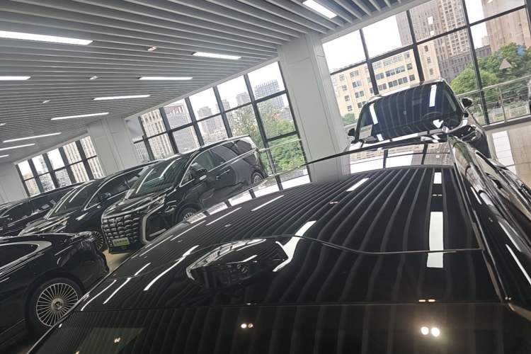 Used Zeekr 001 2025 WE Edition 95 kWh All-Wheel Drive Roof