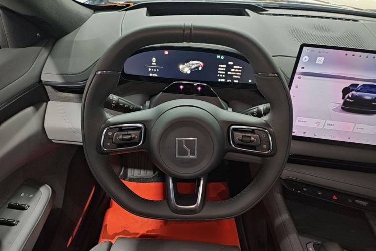 Used Zeekr 001 2025 WE Edition 95 kWh All-Wheel Drive Steering Wheel