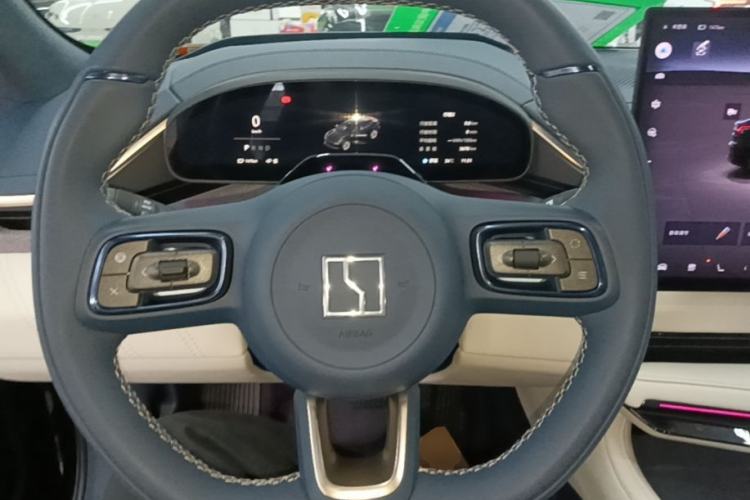 Used Zeekr 001 2025 YOU Edition 100 kWh All-Wheel Drive Steering Wheel