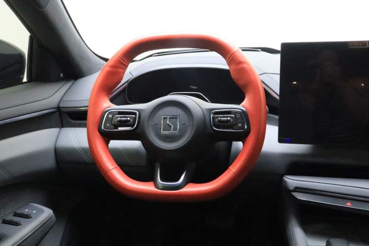 Used Zeekr 001 2025 YOU Edition 100 kWh All-Wheel Drive Steering Wheel