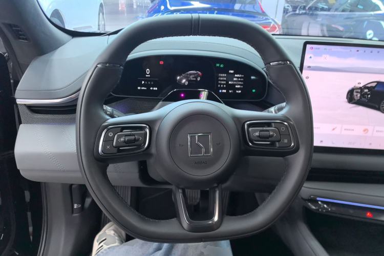 Used Zeekr 001 2025 ME Version 100 kWh All-Wheel Drive Steering Wheel