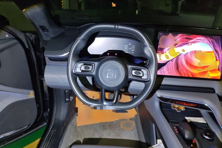 Used Zeekr 001 2025 WE Edition 95 kWh All-Wheel Drive Steering Wheel