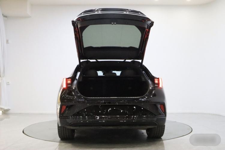 Used Zeekr 001 2025 YOU Edition 100 kWh All-Wheel Drive Trunk
