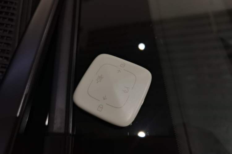 Used Zeekr 001 2025 WE Edition 95 kWh All-Wheel Drive Vehicle Key