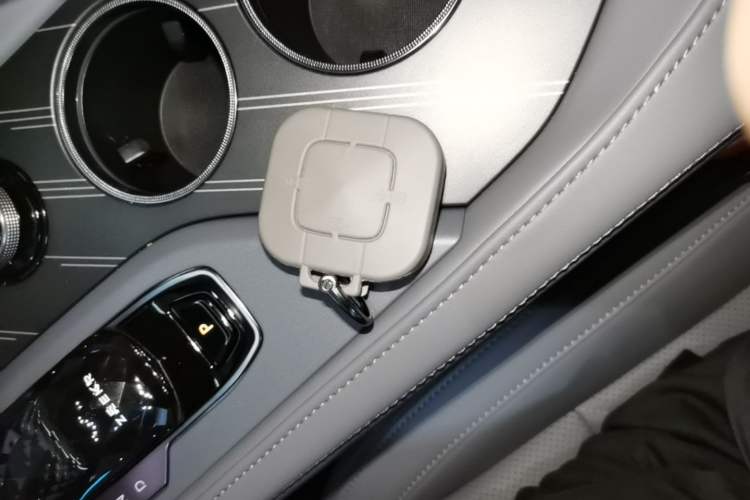 Used Zeekr 001 2025 ME Version 100 kWh All-Wheel Drive Vehicle Key