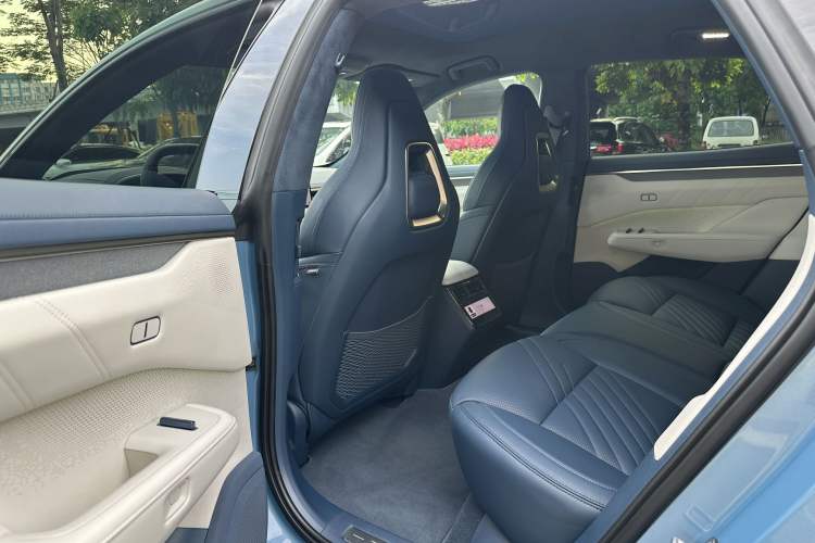 Used Zeekr 001 2025 YOU Edition 100 kWh All-Wheel Drive Interior 2