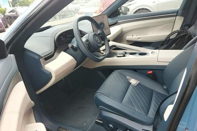 Used Zeekr 001 2025 YOU Edition 100 kWh All-Wheel Drive Left Front Seat