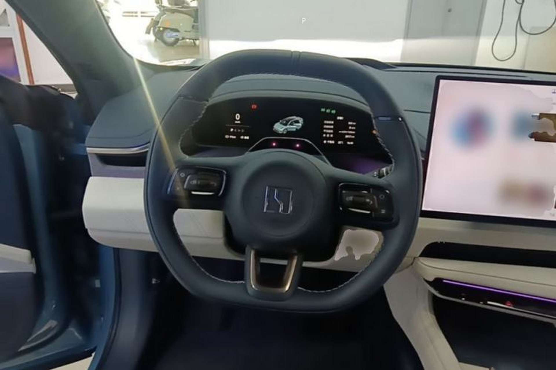Used Zeekr 001 2025 YOU Edition 100 kWh All-Wheel Drive Steering Wheel