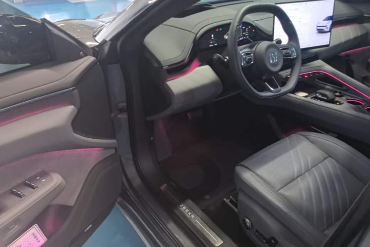 Used Zeekr 001 2025 YOU Edition 100 kWh All-Wheel Drive Driver Seat