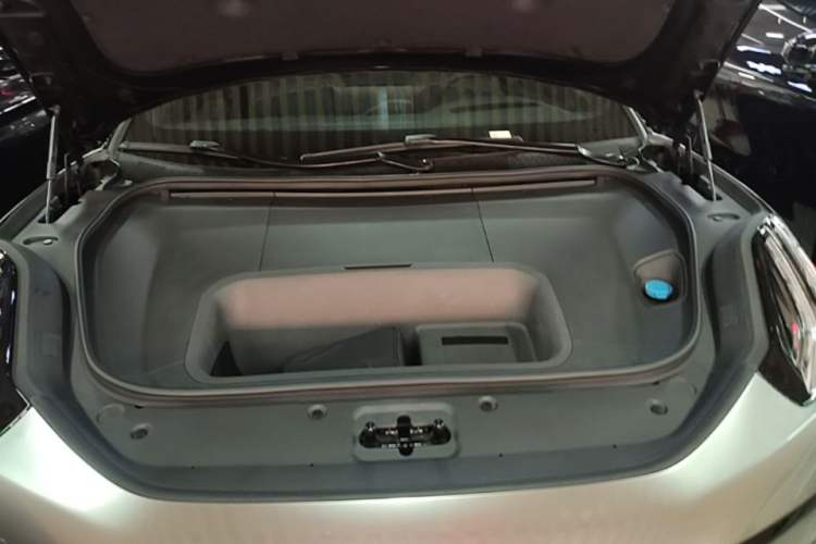 Used Zeekr 001 2025 WE Edition 100 kWh Rear-Wheel Drive Engine Bay