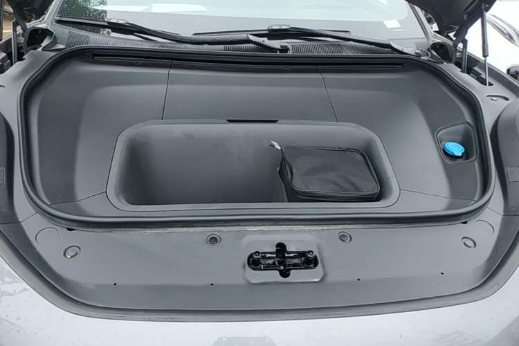 Used Zeekr 001 2025 YOU Edition 100 kWh All-Wheel Drive Engine Bay
