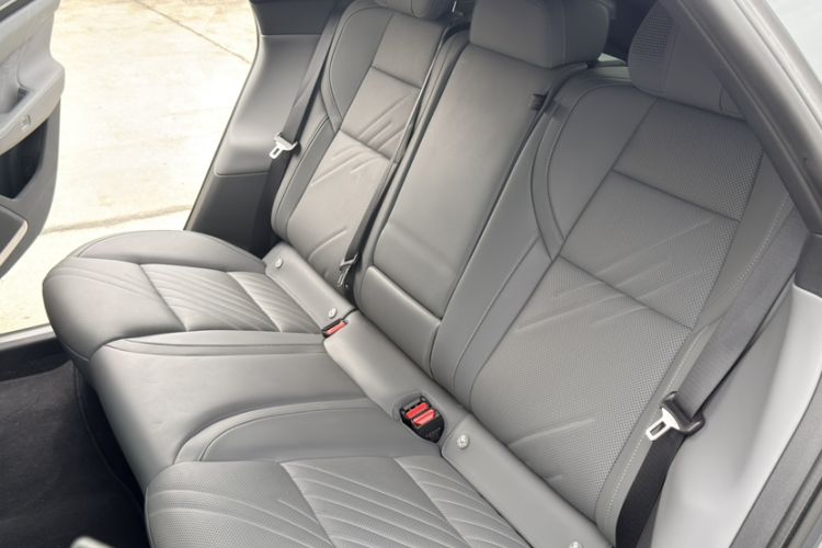 Used Zeekr 001 2025 YOU Edition 100 kWh All-Wheel Drive Interior 2
