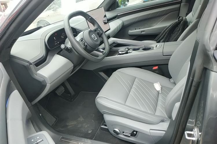 Used Zeekr 001 2025 YOU Edition 100 kWh All-Wheel Drive Left Front Seat