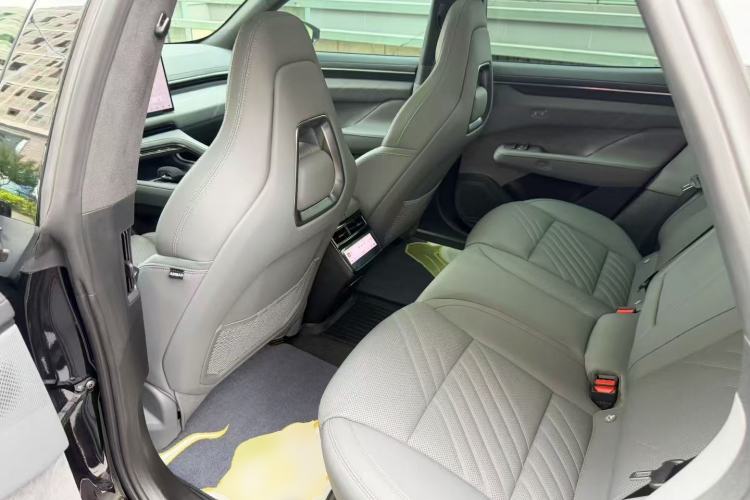 Used Zeekr 001 2025 WE Edition 100 kWh Rear-Wheel Drive Left Rear Seat