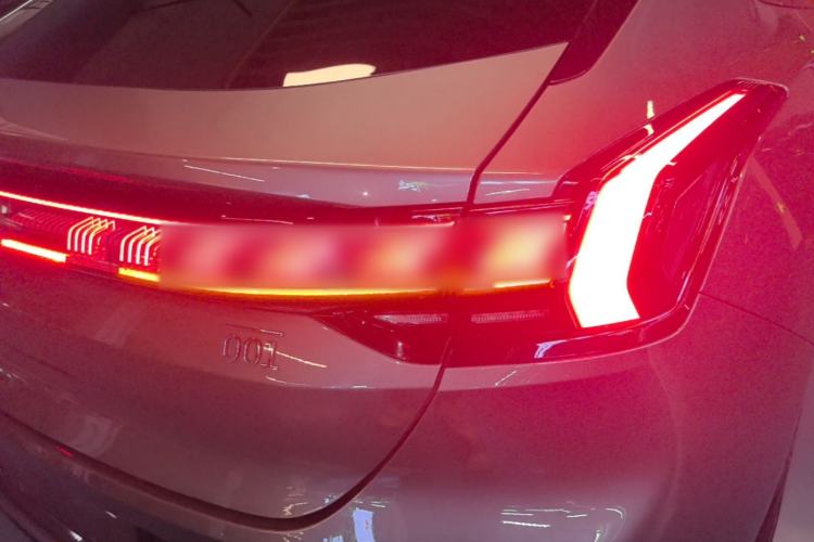 Used Zeekr 001 2025 YOU Edition 100 kWh All-Wheel Drive Right Rear Taillight