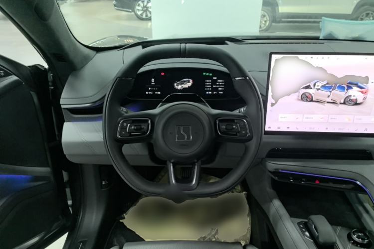 Used Zeekr 001 2025 YOU Edition 100 kWh All-Wheel Drive Steering Wheel