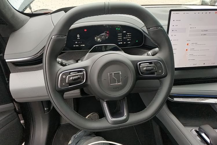 Used Zeekr 001 2025 YOU Edition 100 kWh All-Wheel Drive Steering Wheel