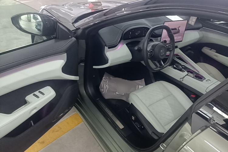 Used Zeekr 001 2025 WE Edition 100 kWh Rear-Wheel Drive Driver Seat