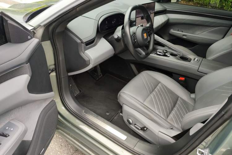 Used Zeekr 001 2025 WE Edition 95 kWh All-Wheel Drive Driver Seat