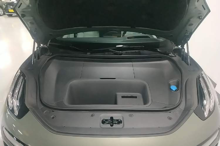 Used Zeekr 001 2025 WE Edition 100 kWh Rear-Wheel Drive Engine Bay
