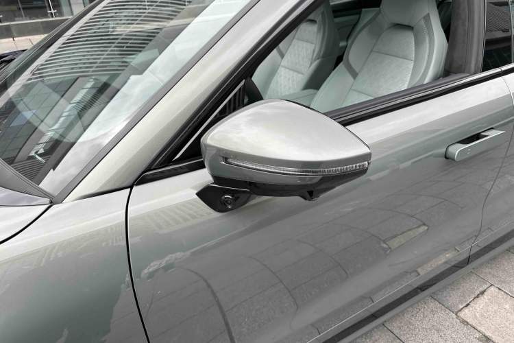 Used Zeekr 001 2025 WE Edition 100 kWh Rear-Wheel Drive Exterior 6