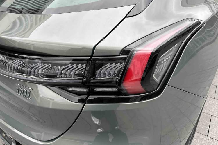 Used Zeekr 001 2025 WE Edition 100 kWh Rear-Wheel Drive Exterior 9