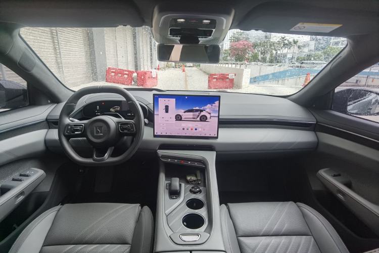 Used Zeekr 001 2025 WE Edition 95 kWh All-Wheel Drive Interior 1