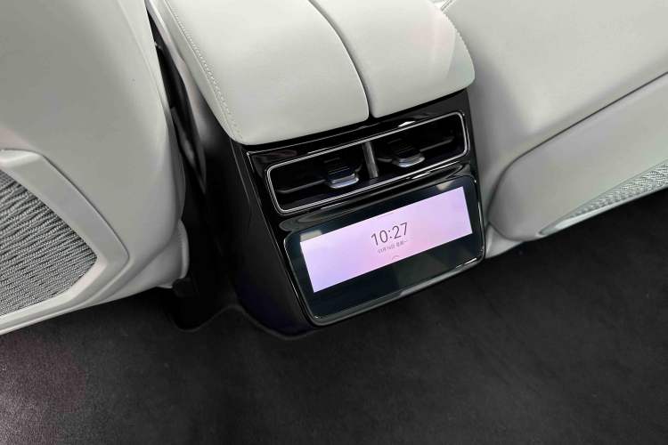 Used Zeekr 001 2025 WE Edition 100 kWh Rear-Wheel Drive Interior 10