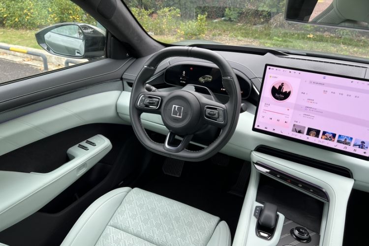 Used Zeekr 001 2025 WE Edition 100 kWh Rear-Wheel Drive Interior 2