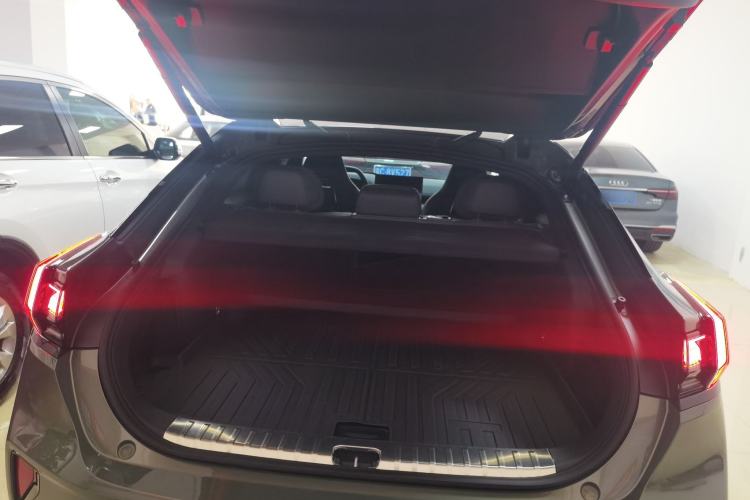 Used Zeekr 001 2025 WE Edition 95 kWh All-Wheel Drive Trunk