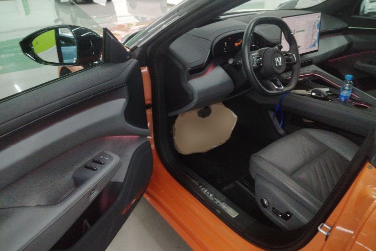 Used Zeekr 001 2025 WE Edition 100 kWh Rear-Wheel Drive Driver Seat