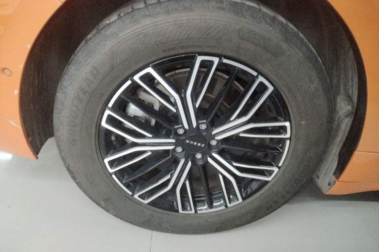 Used Zeekr 001 2025 WE Edition 100 kWh Rear-Wheel Drive Exterior 8