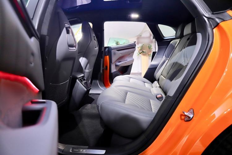 Used Zeekr 001 2025 WE Edition 100 kWh Rear-Wheel Drive Interior 13